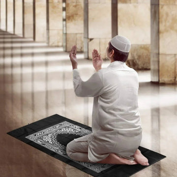 Portable Waterproof Prayer Rug with Compass